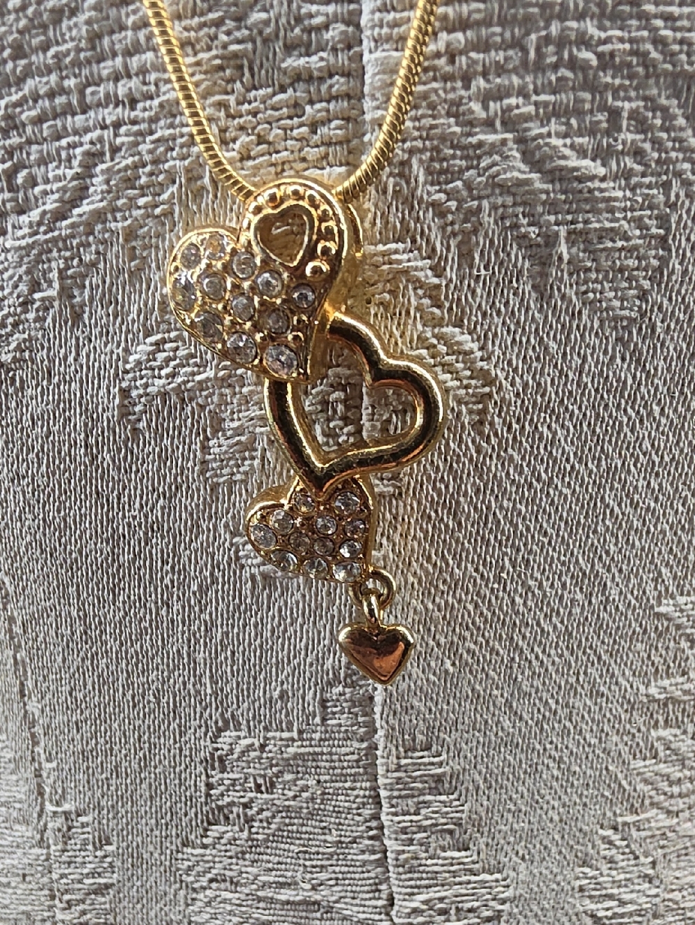 Vintage Gold Tone Heart Cluster Pendant Crystal Snake Chain Necklace